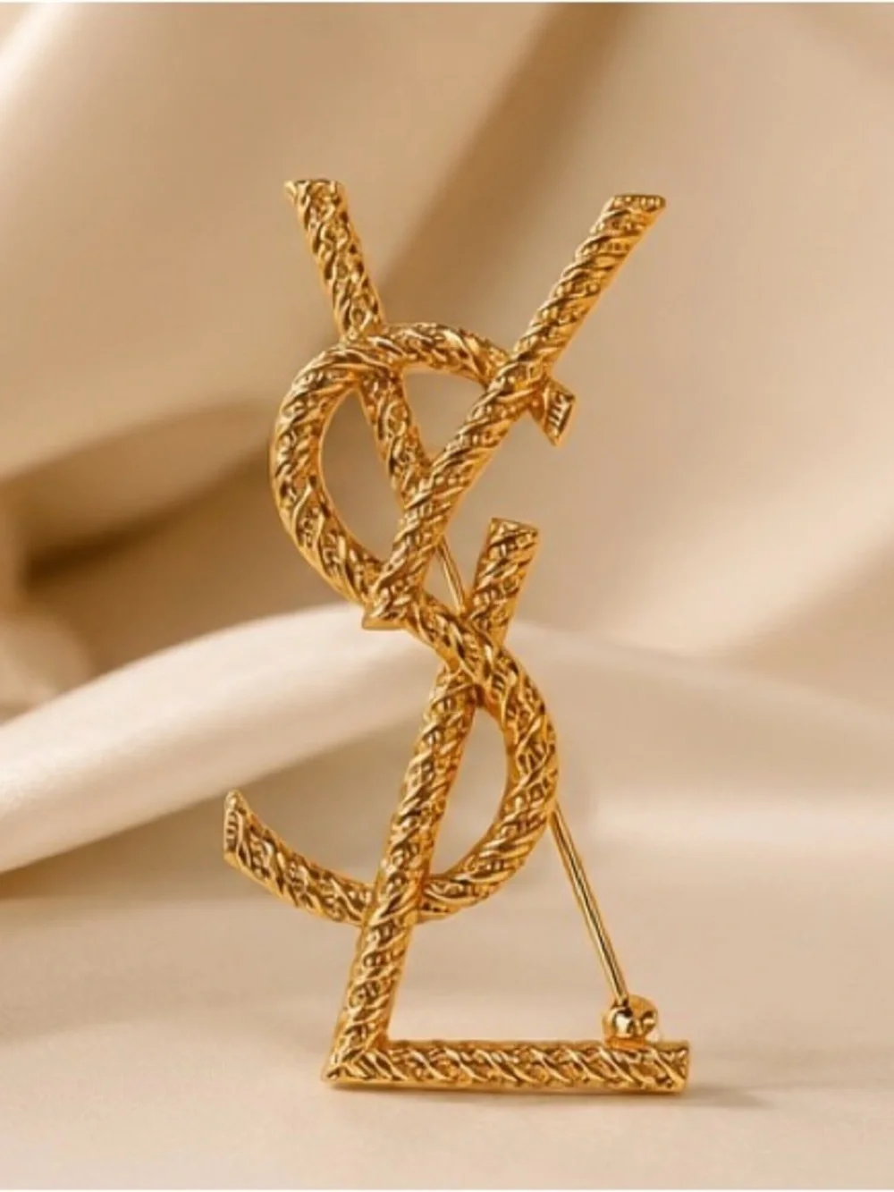 Luxury Gold Twisted Monogram Y Pendant Brooch